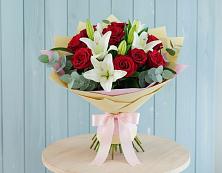 Букет цветов из:  Лилии и Розы в Бахтеево