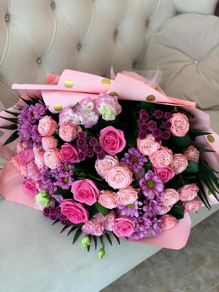 Букет цветов из: Хризантемы, Розы и Лизиантусы в Бахтеево