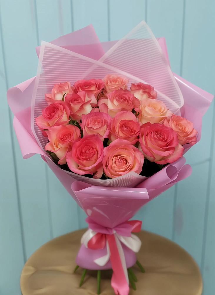 Букет 15 Розовых роз Равель в Бахтеево