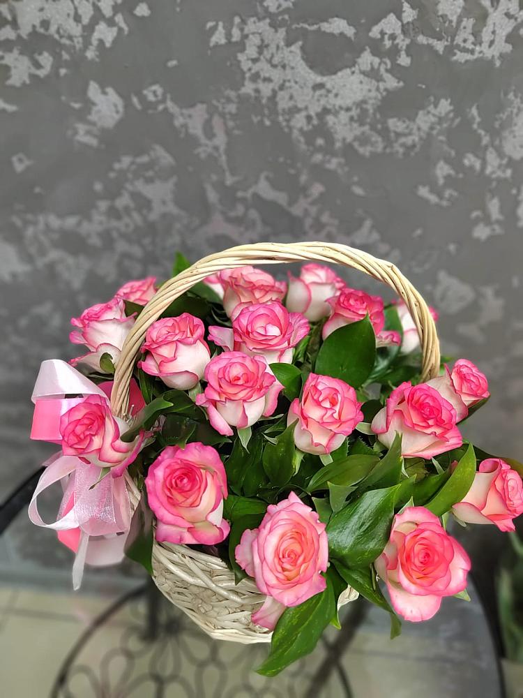 Цветочная композиция из Розы в корзине в Бахтеево