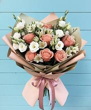 Букет цветов из:  Розы, Альстромерии и Лизиантусы в Бахтеево