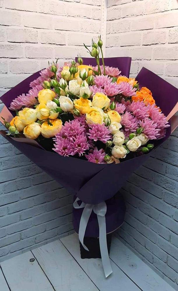 Букет цветов из: Хризантемы и Розы в Бахтеево
