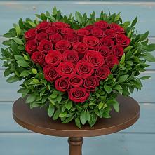 Цветочная композиция из Розы в виде сердца в Бахтеево