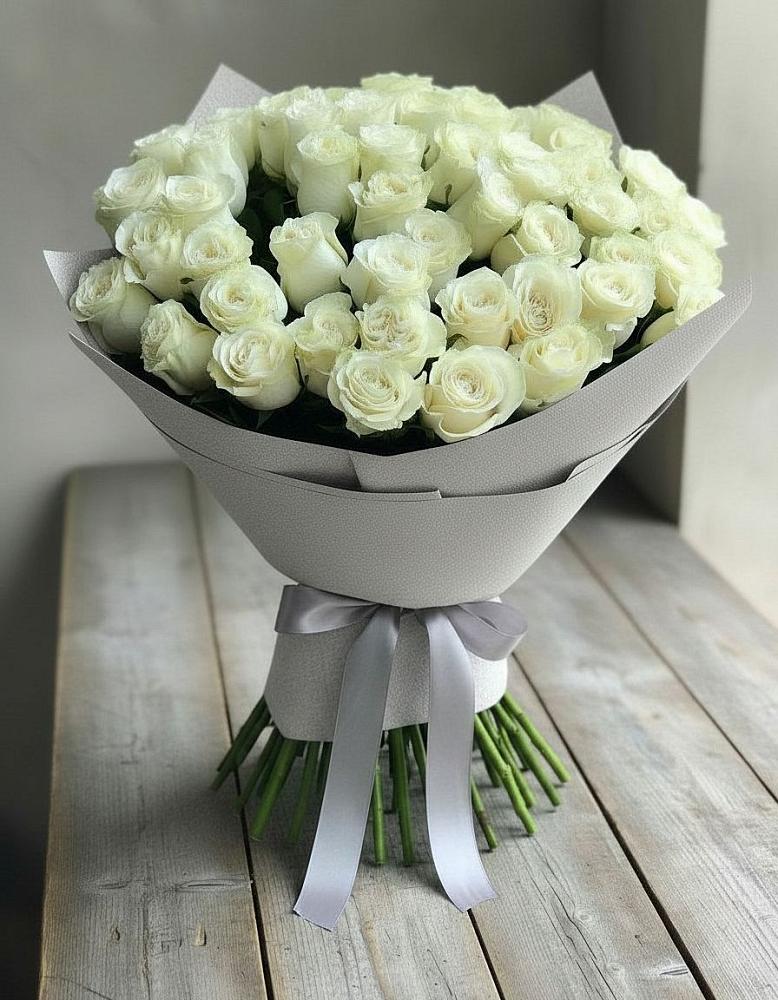 Букет 35 Белых роз в Бахтеево