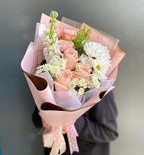 Букет цветов из:  Хризантемы и Розы в Бахтеево