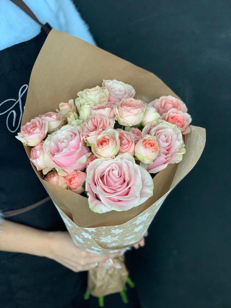 Букет цветов из: Хризантемы и Розы в Бахтеево