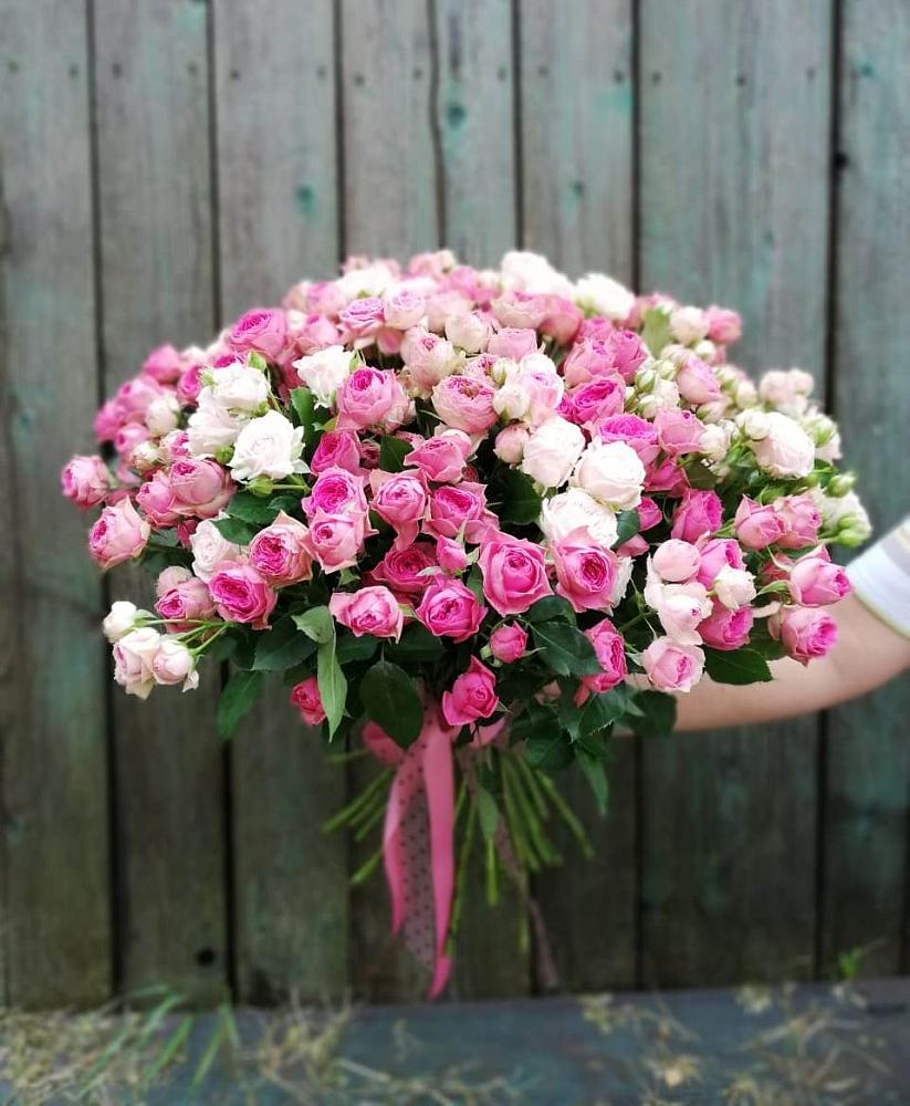 Букет Розовые кустовые розы Натали и Лав Лидия в Бахтеево