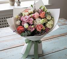 Букет цветов из:  Розы, Лизиантусы и Гвоздики в Бахтеево