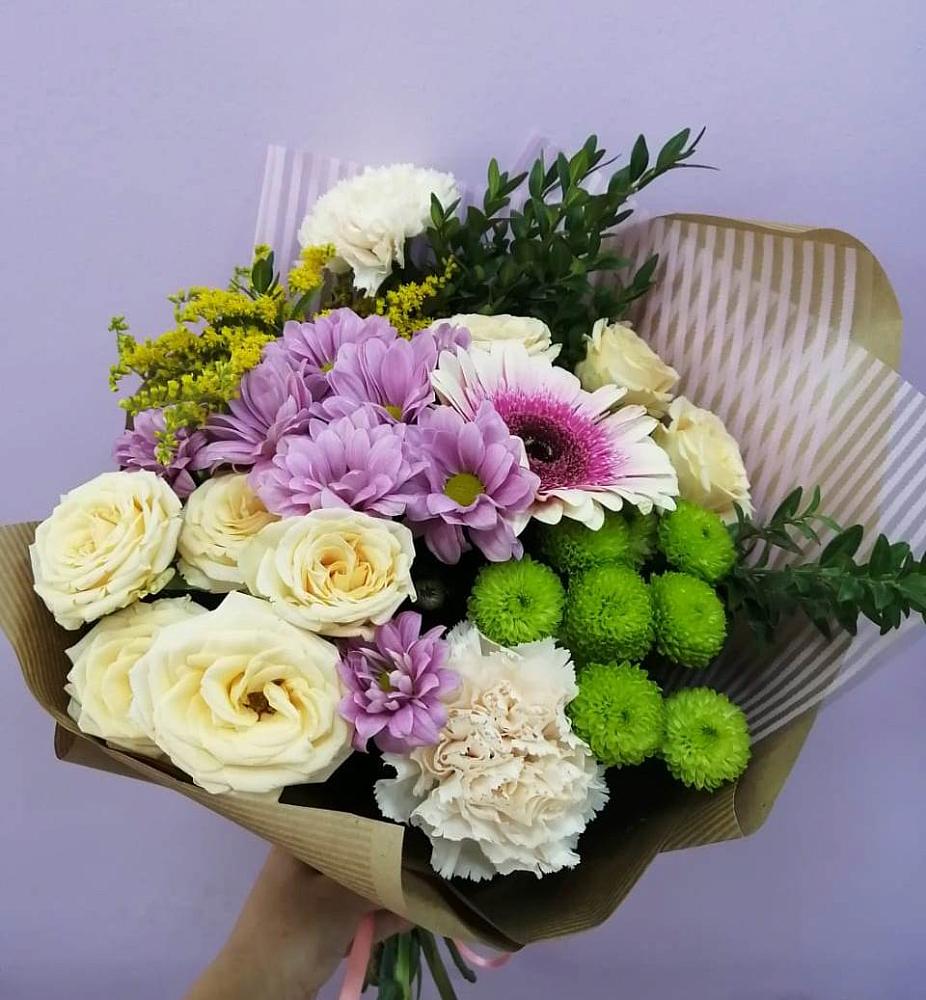 Букет цветов из: Хризантемы, Розы, Гвоздики и Герберы в Бахтеево