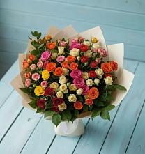 Букет Микс из разноцветных кустовых роз в Бахтеево